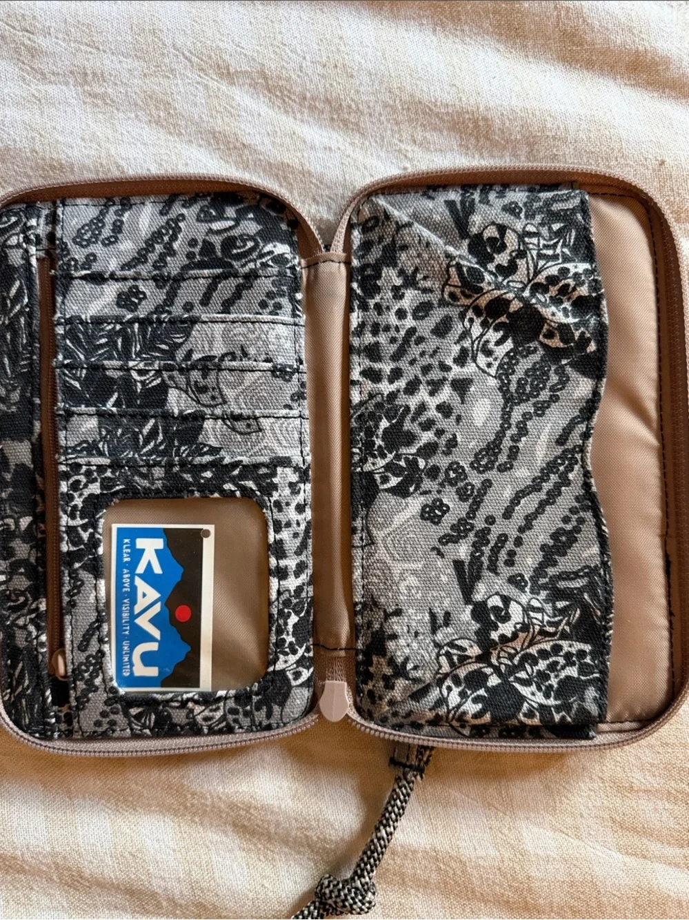 Go Time Cross Body Wallet - Women's
